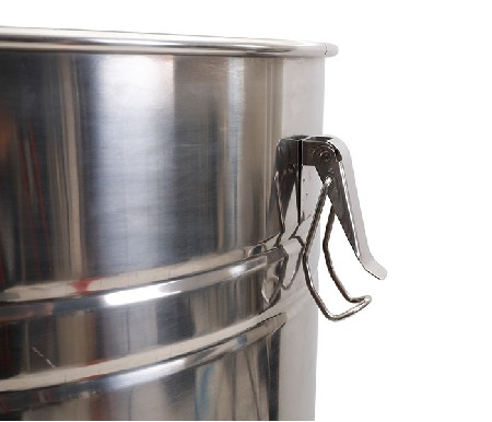 Stack vacuum bucket