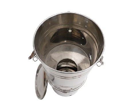 Stack vacuum bucket